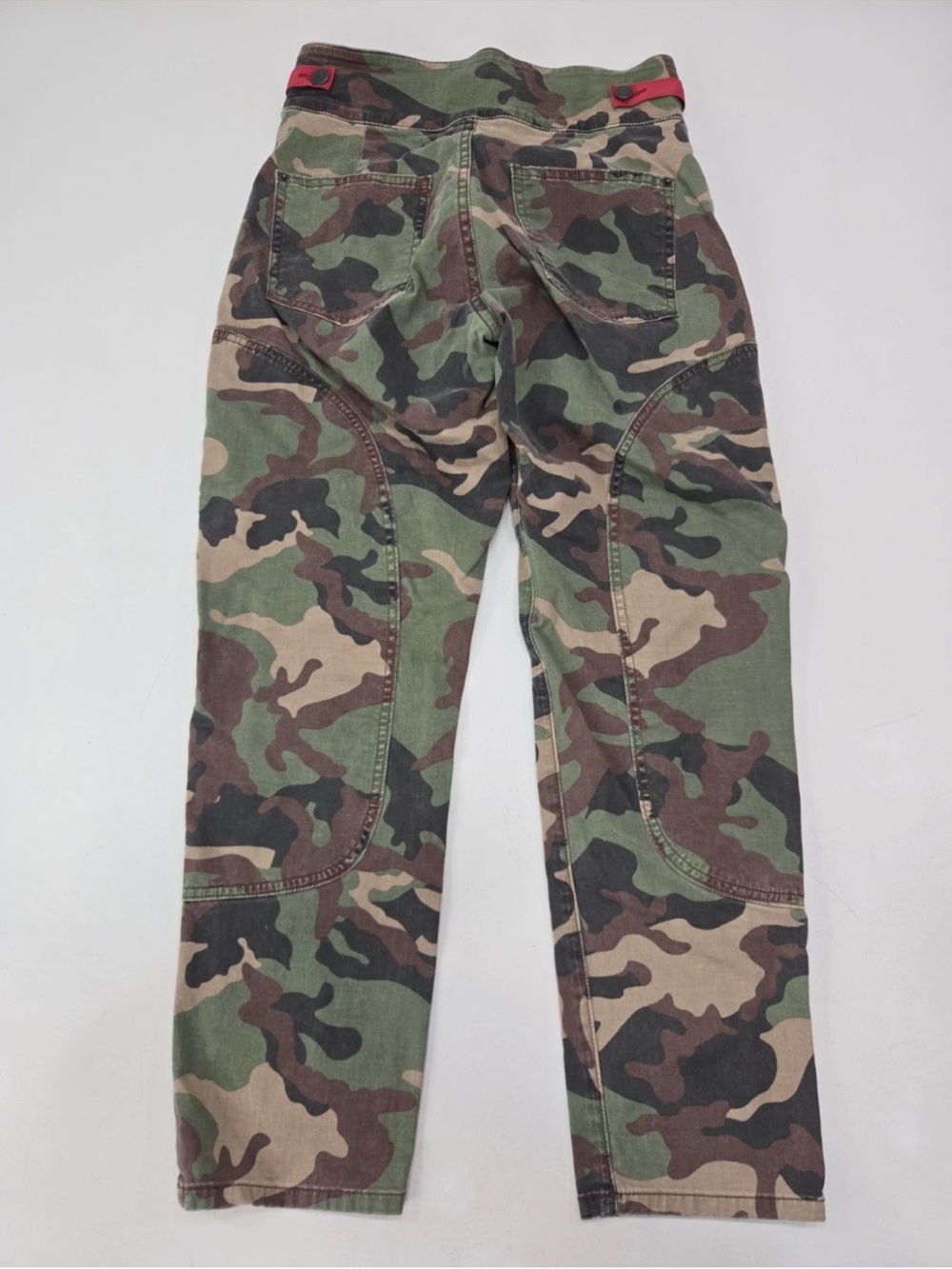 Veronica Beard Kane Tapered Jeans Green Camo High Rise Utility Size 28 Womens - Picture 2 of 13